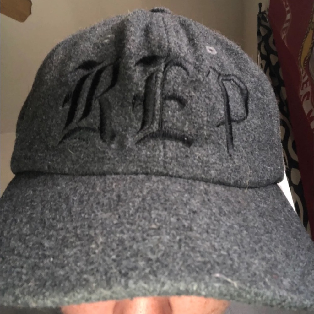 Taylor Swift rep hat